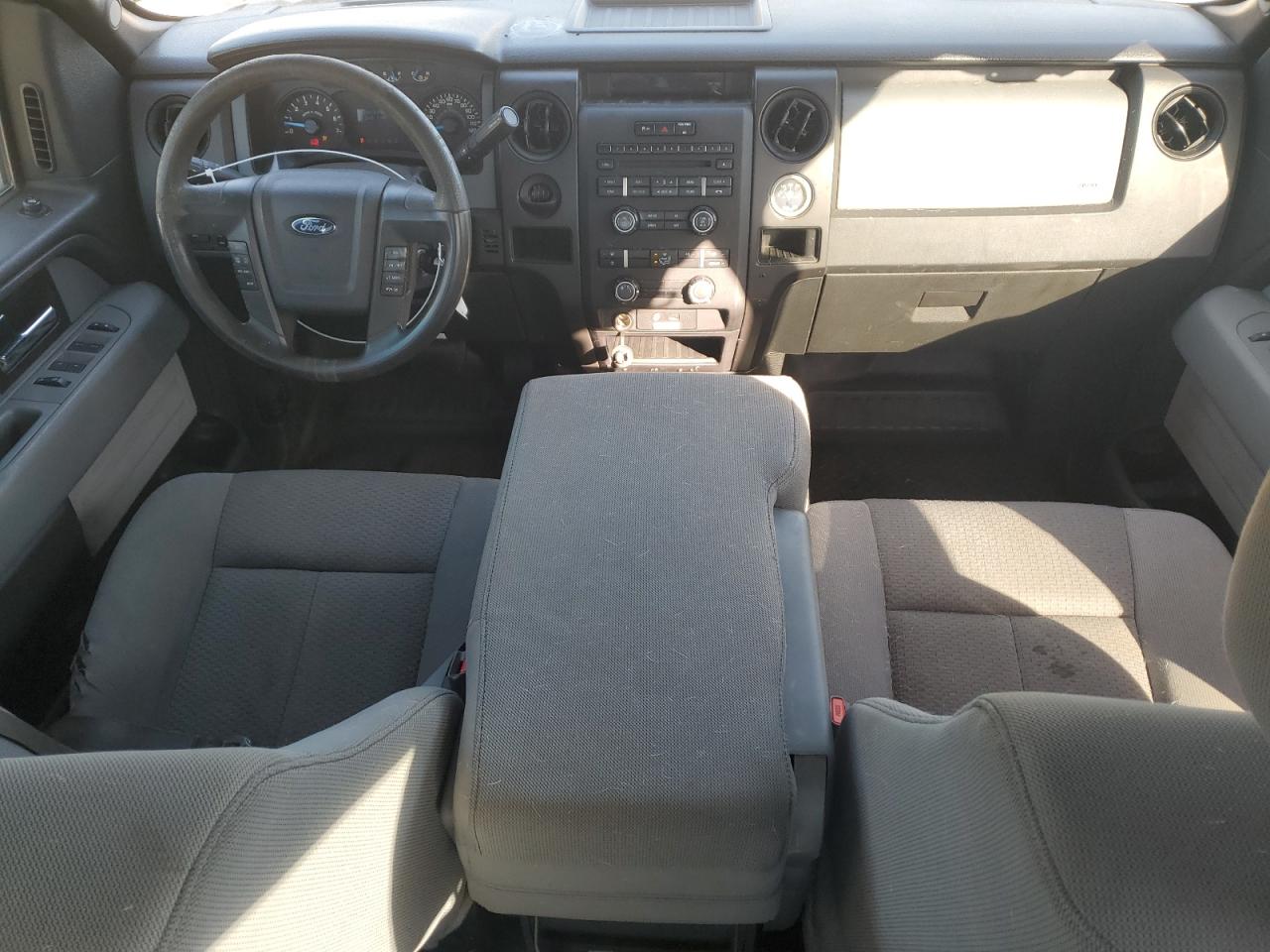 FORD F-150 SUPER CAB