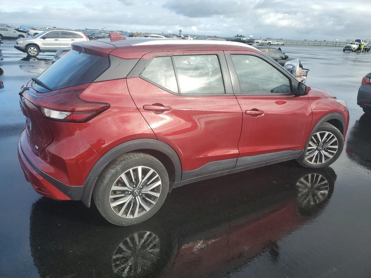 NISSAN KICKS SV