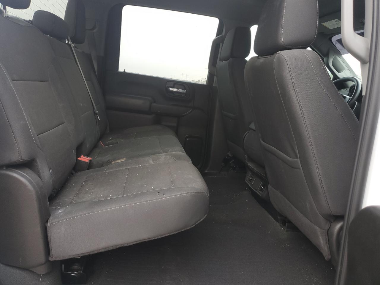 CHEVROLET SILVERADO K2500 CUSTOM