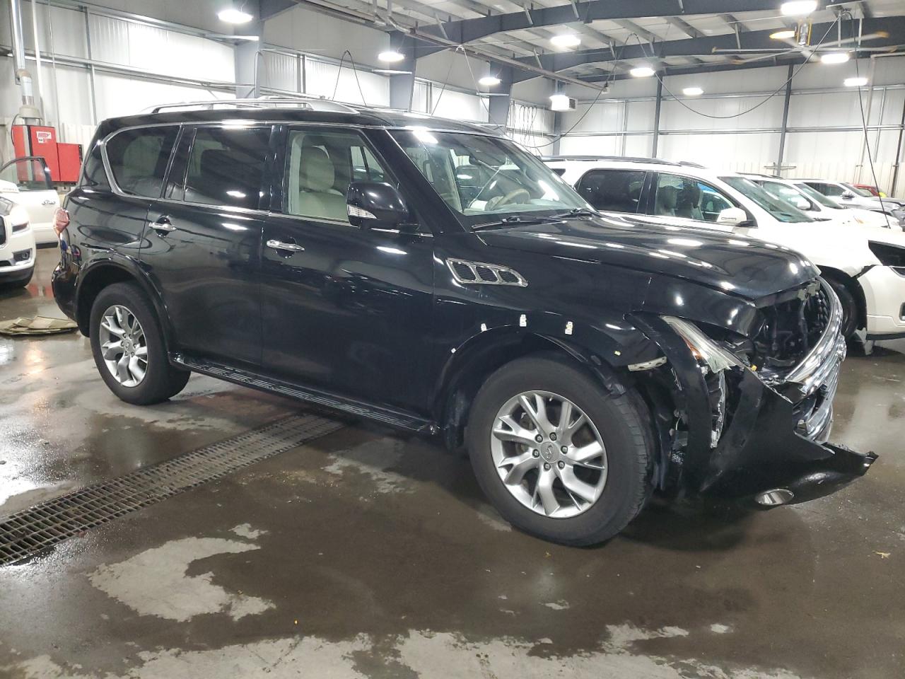 INFINITI QX56