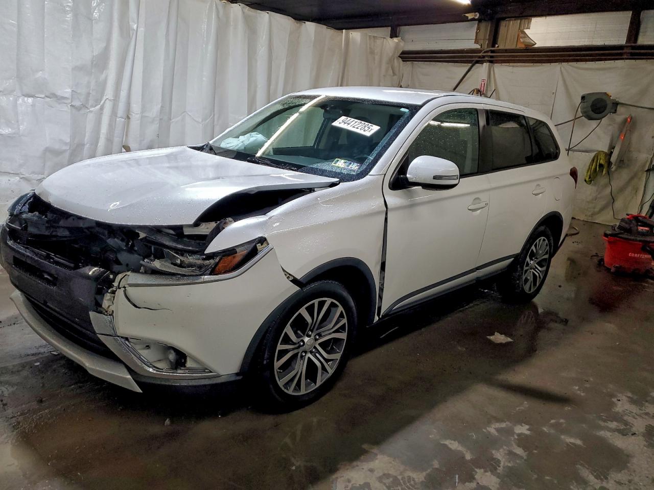 MITSUBISHI OUTLANDER SE