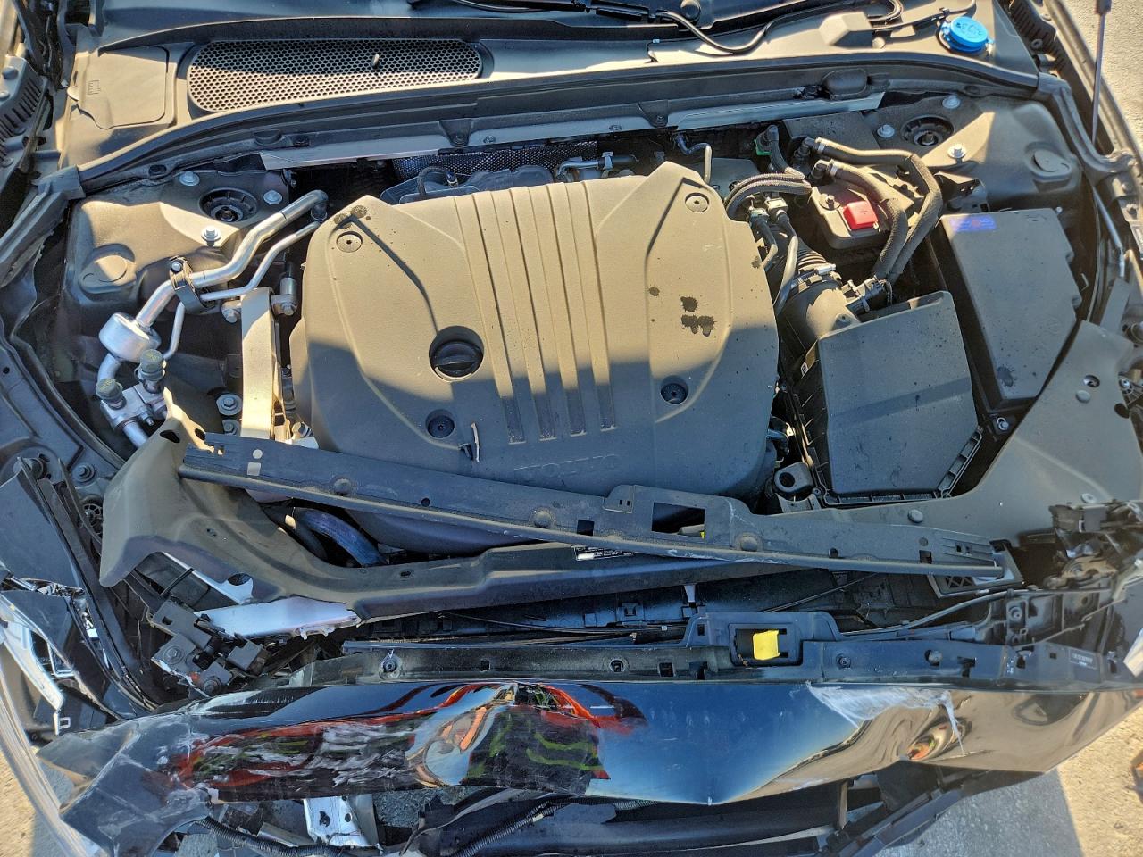 VOLVO S60 B5 MOMENTUM