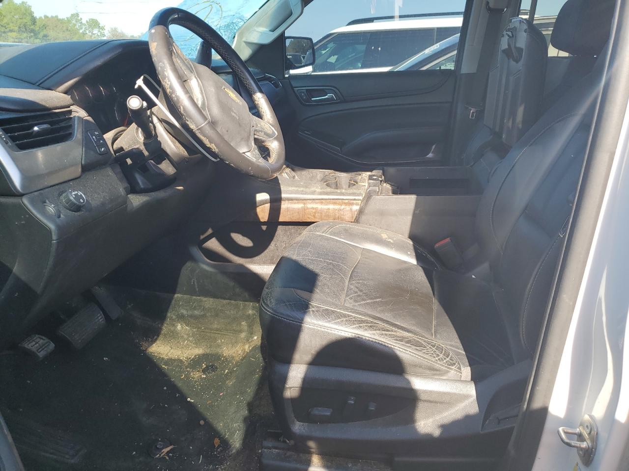 CHEVROLET SUBURBAN C1500 LT