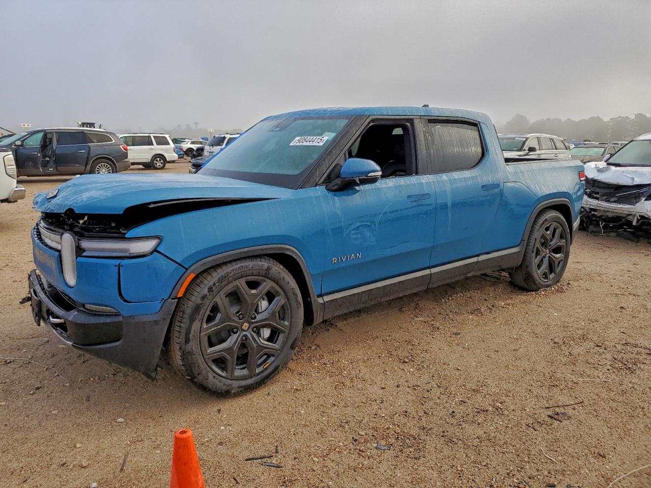 RIVIAN R1T ADVENTURE