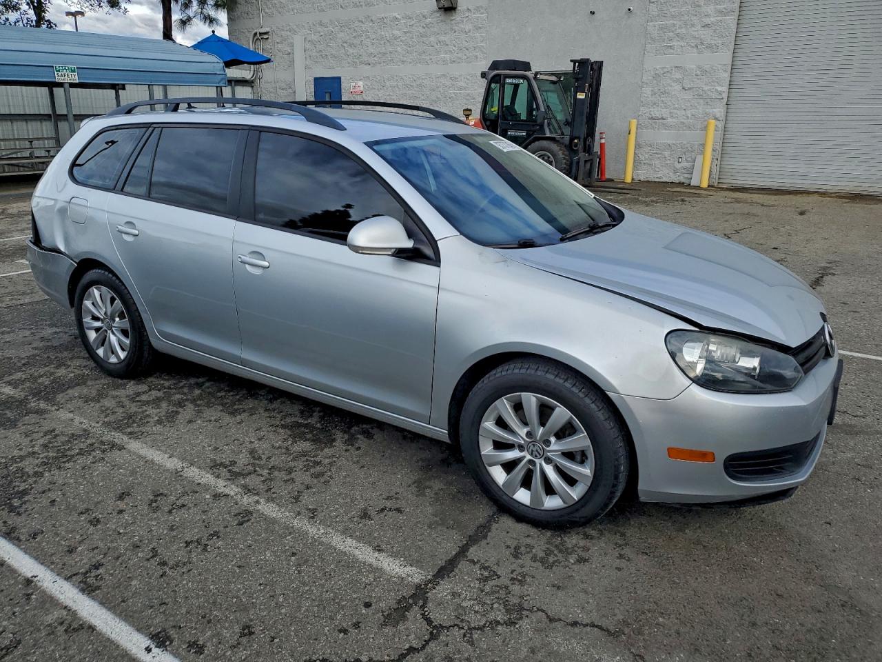 VOLKSWAGEN JETTA S
