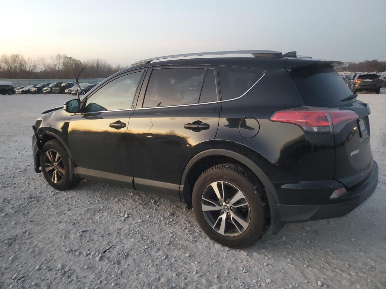 TOYOTA RAV4 XLE