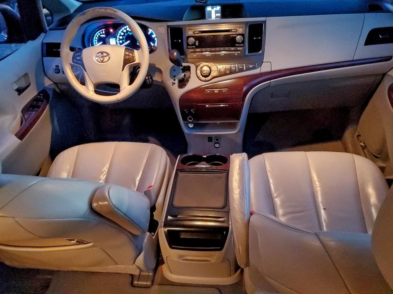 2012 TOYOTA SIENNA XLE #3311622309