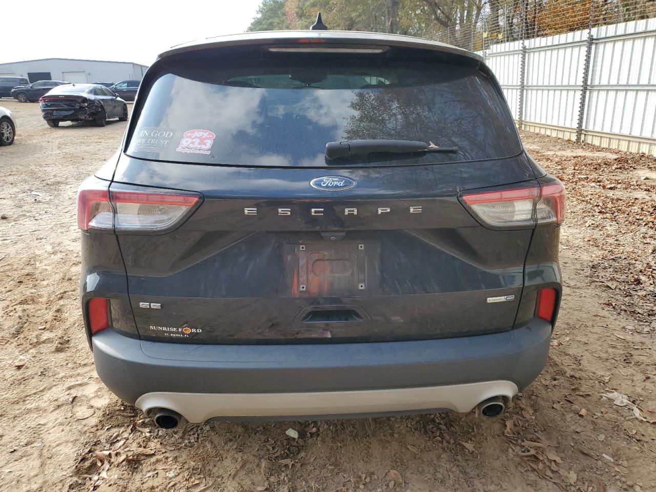 FORD ESCAPE SE