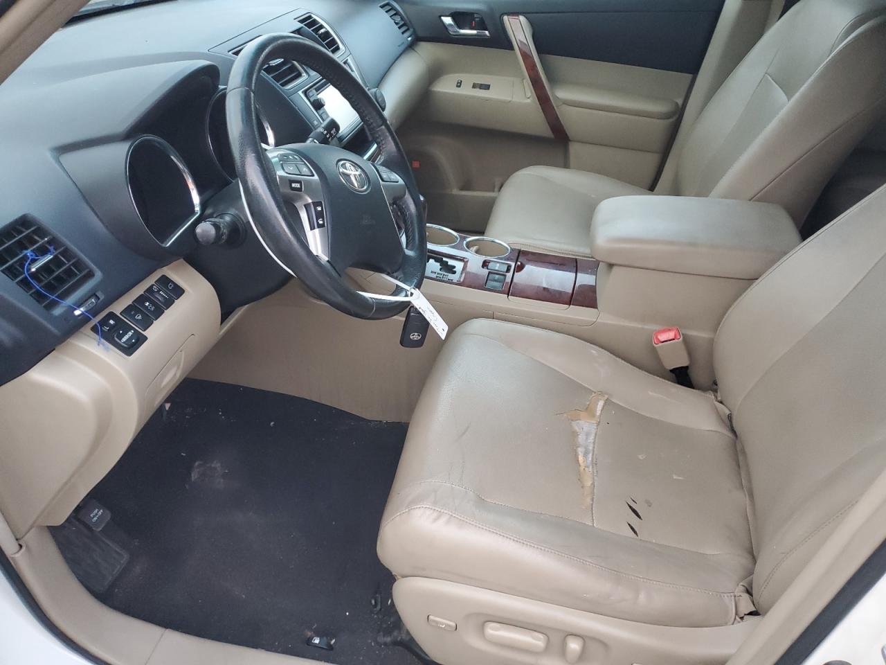 TOYOTA HIGHLANDER LIMITED