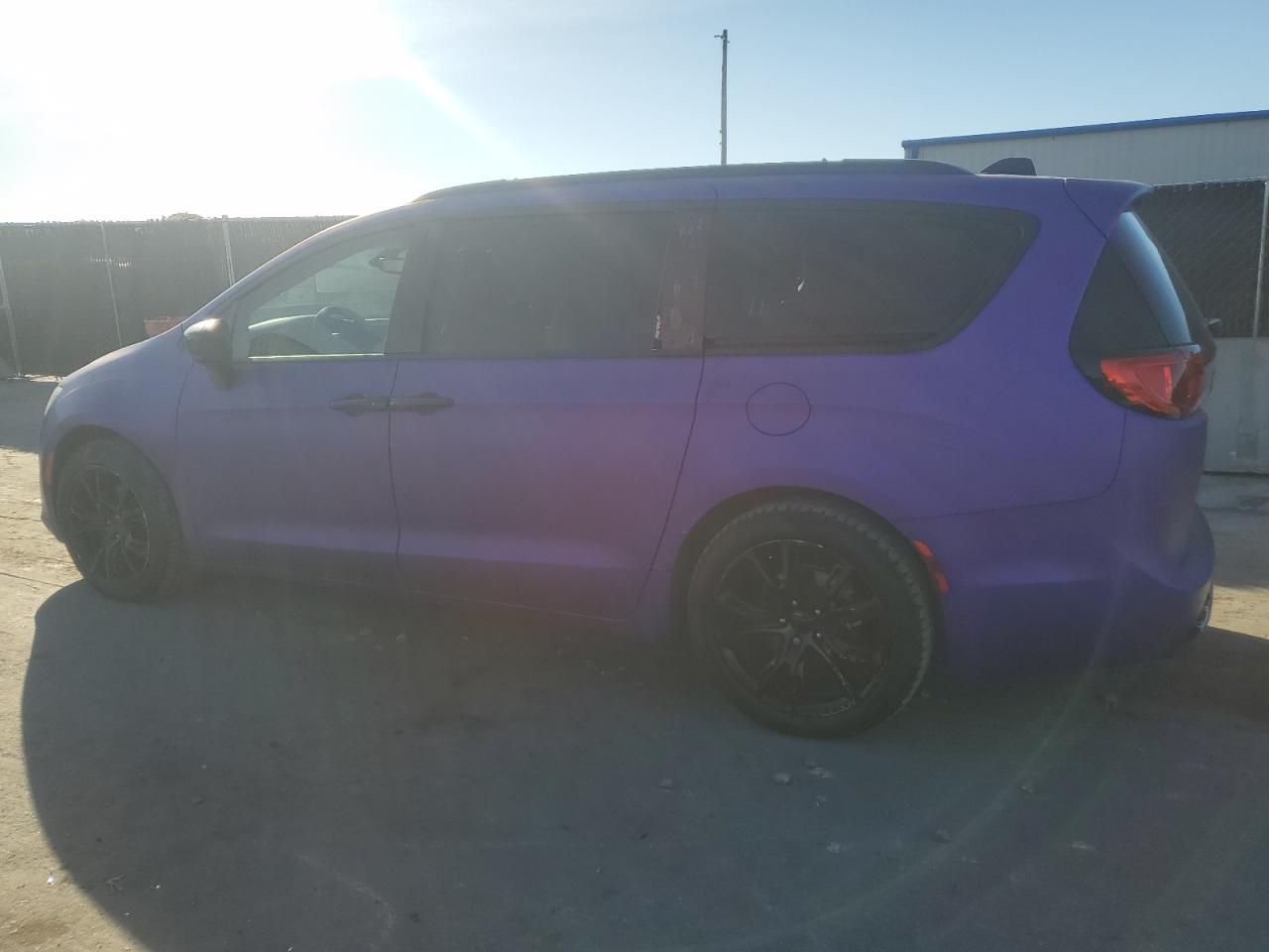 CHRYSLER PACIFICA TOURING L