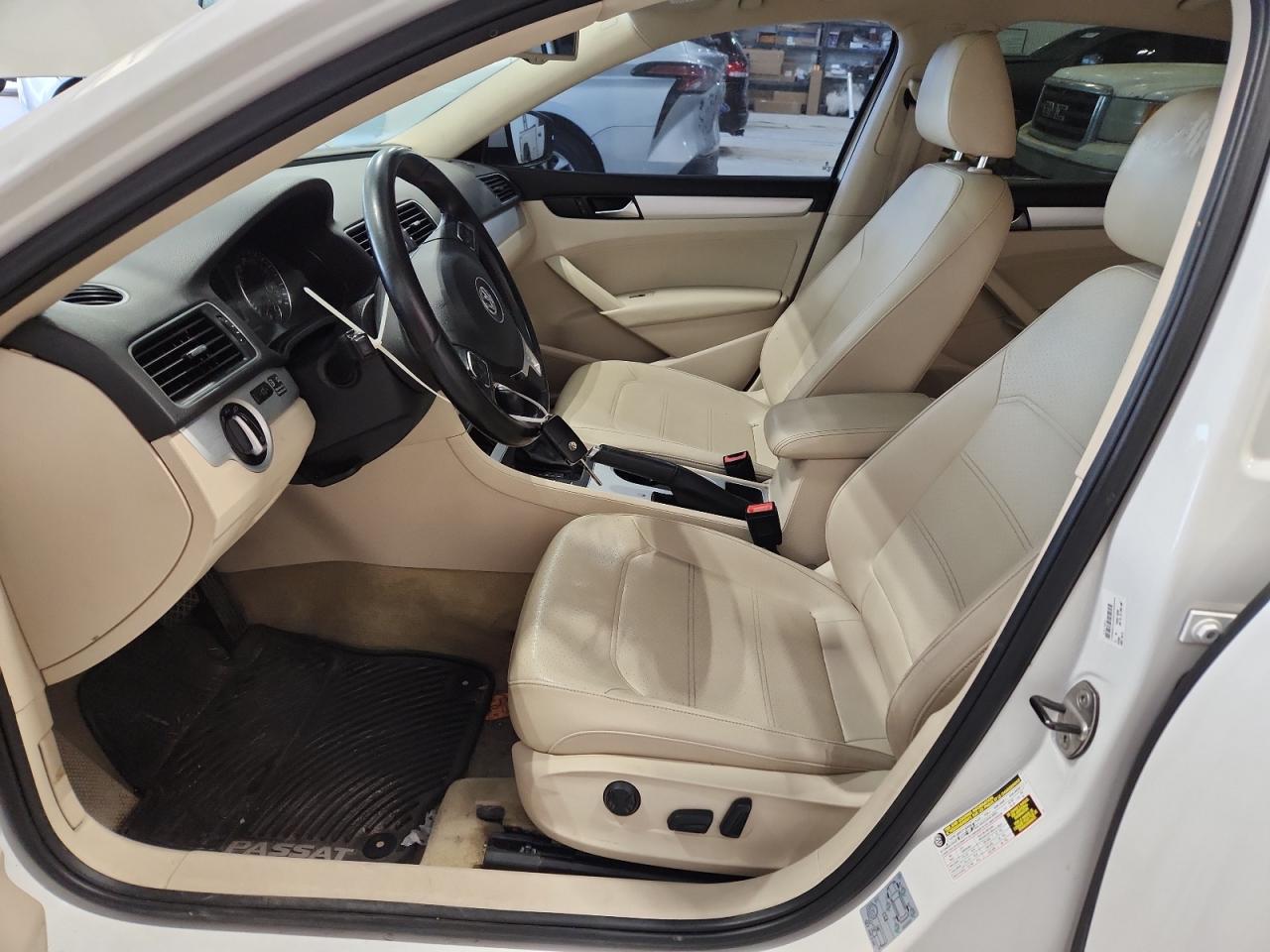 VOLKSWAGEN PASSAT SE