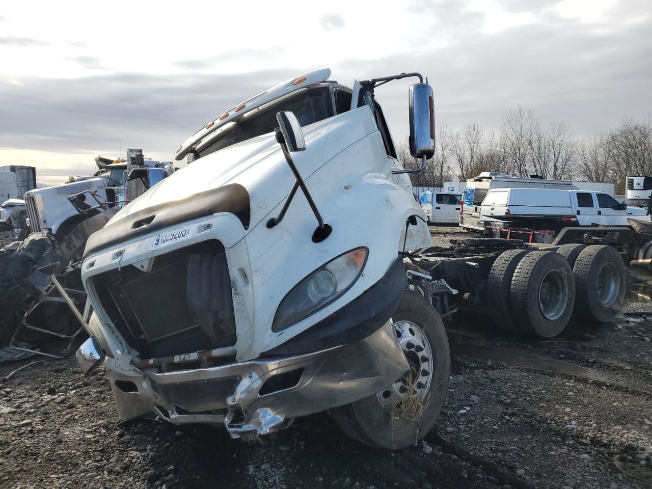 Lot #3292311263 2016 INTERNATIONAL PROSTAR