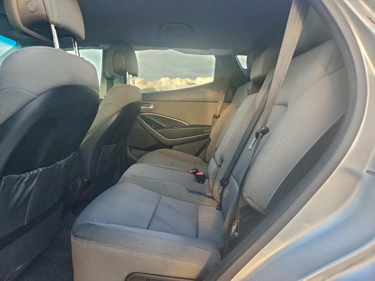 Lot #3302816975 2016 HYUNDAI SANTA FE S