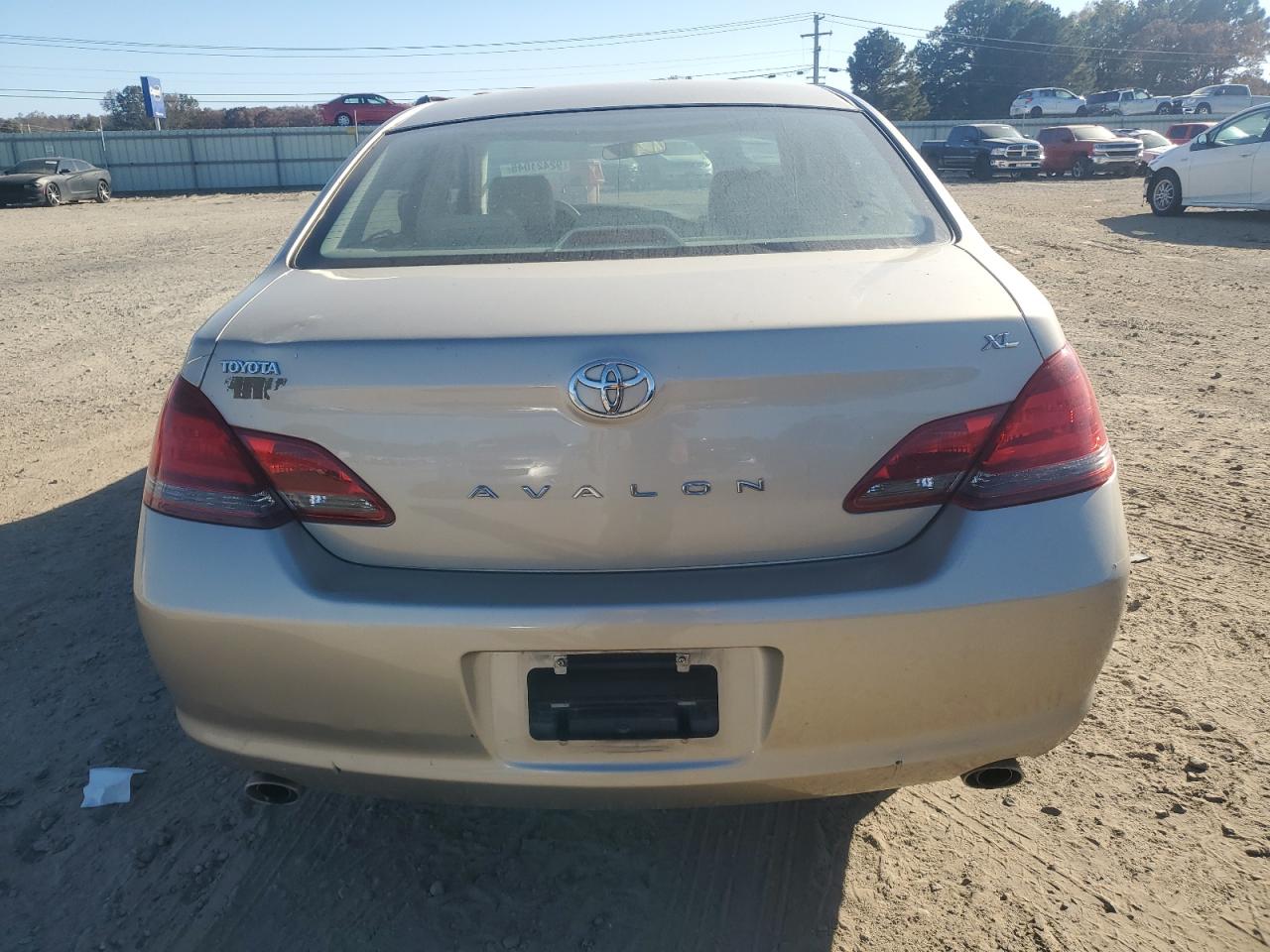 Lot #3291167972 2008 TOYOTA AVALON XL