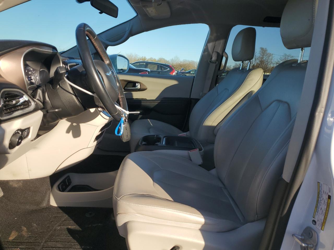 CHRYSLER PACIFICA TOURING L