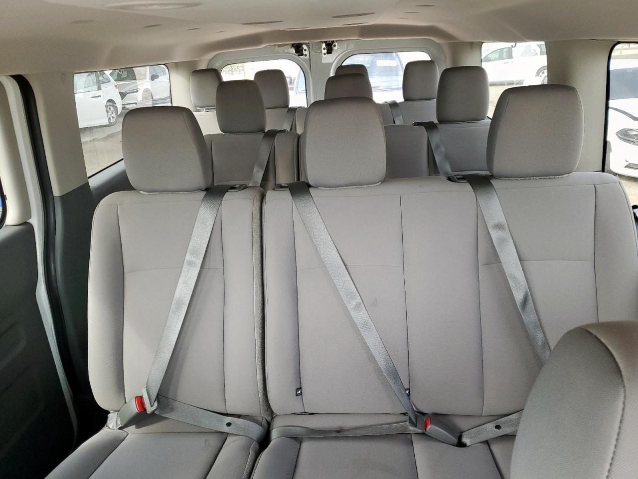 NISSAN NV3500 3500 S