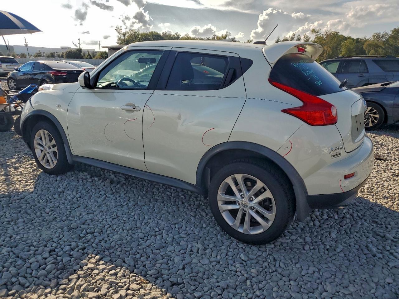 NISSAN JUKE S
