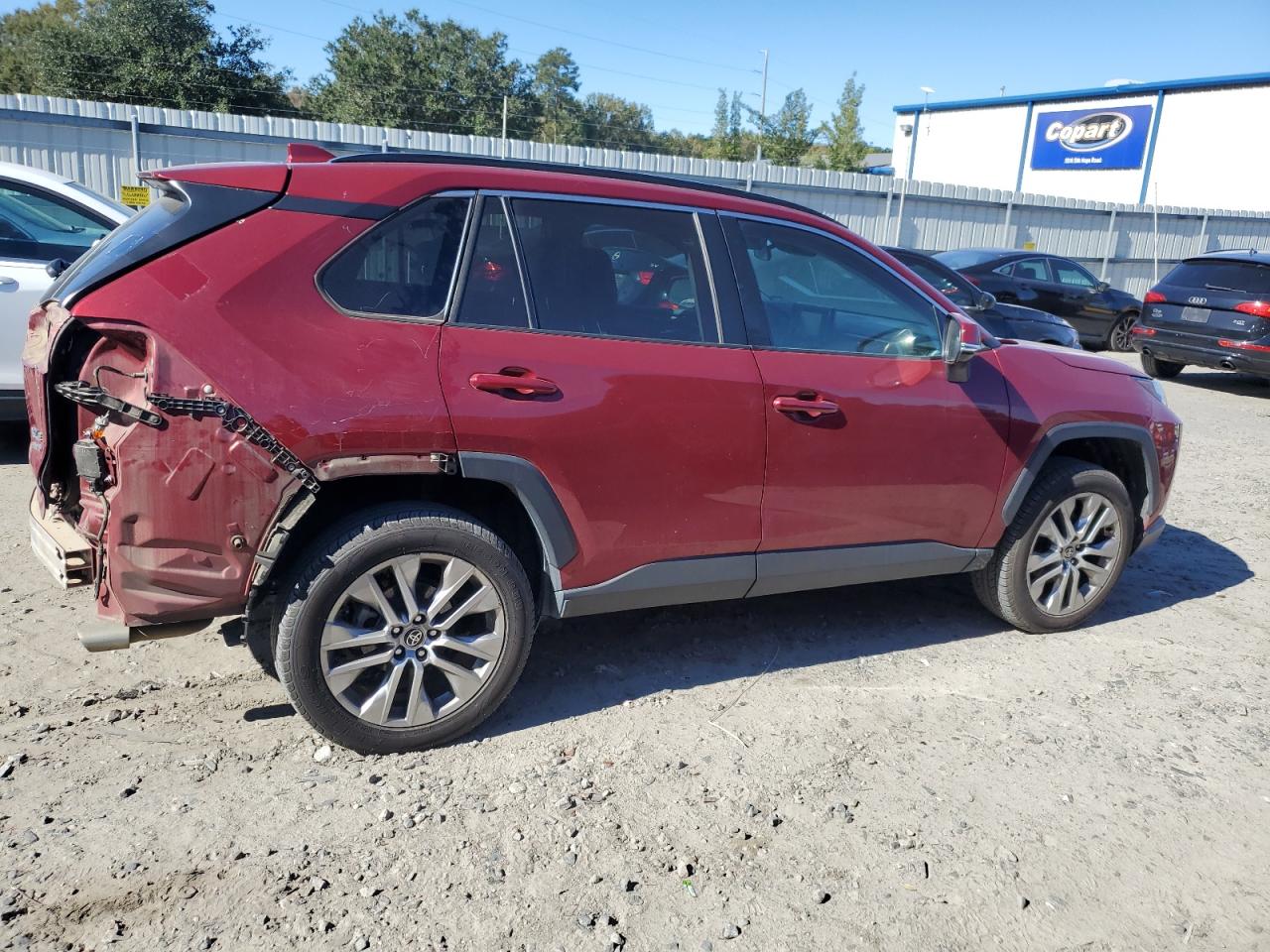 TOYOTA RAV4 XLE PREMIUM