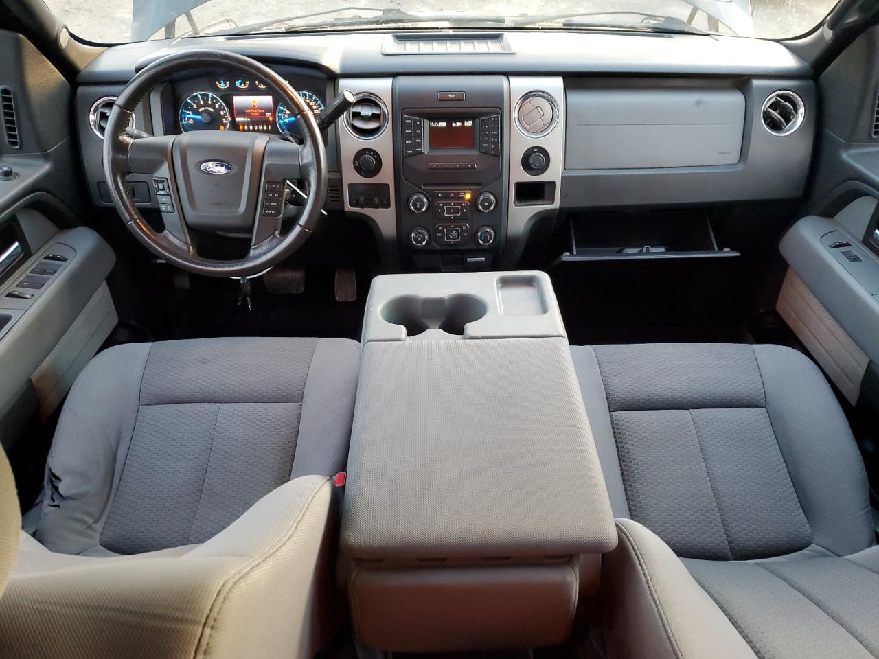 FORD F-150 SUPER CAB