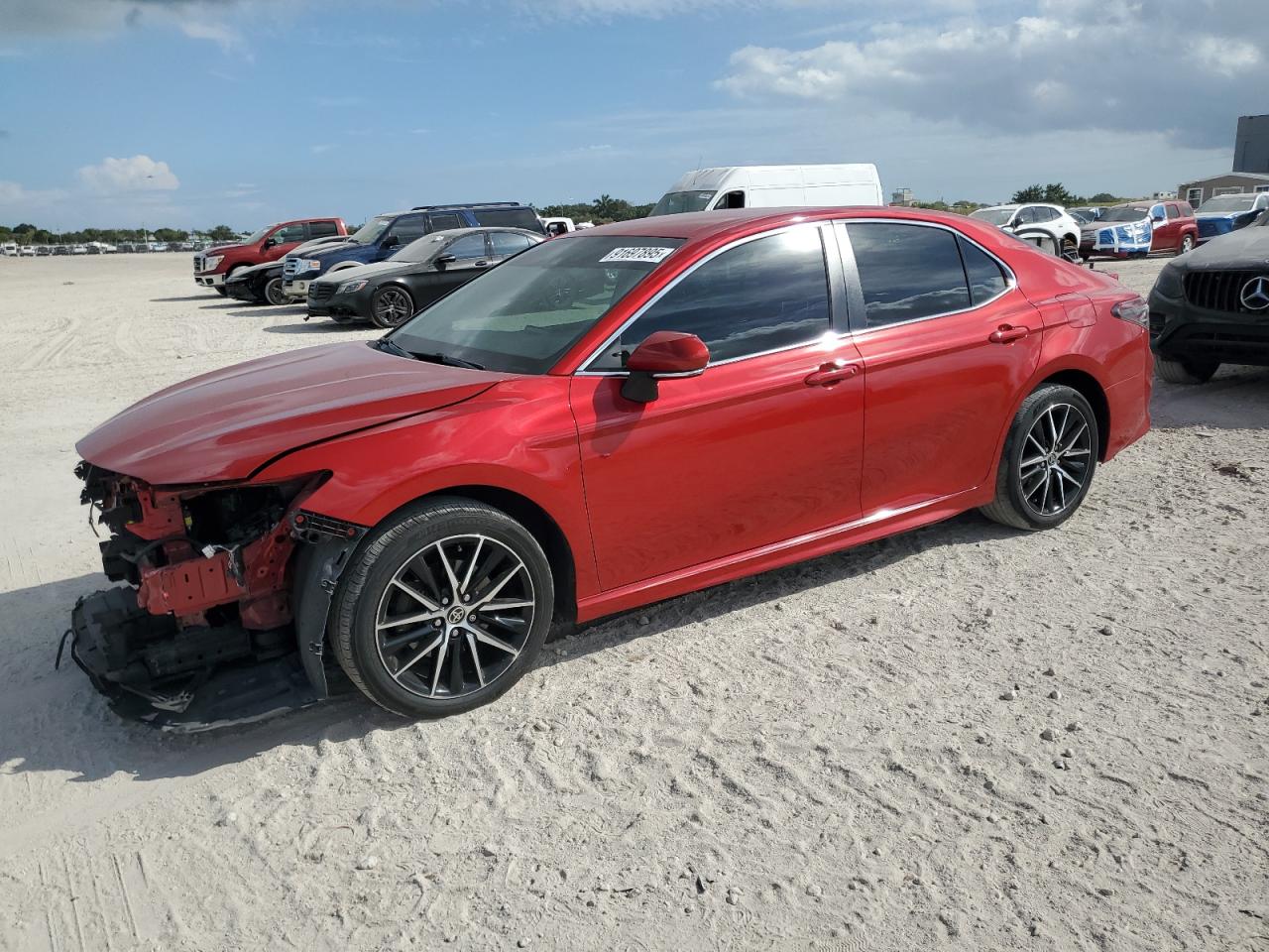 Lot #3301782365 2021 TOYOTA CAMRY SE