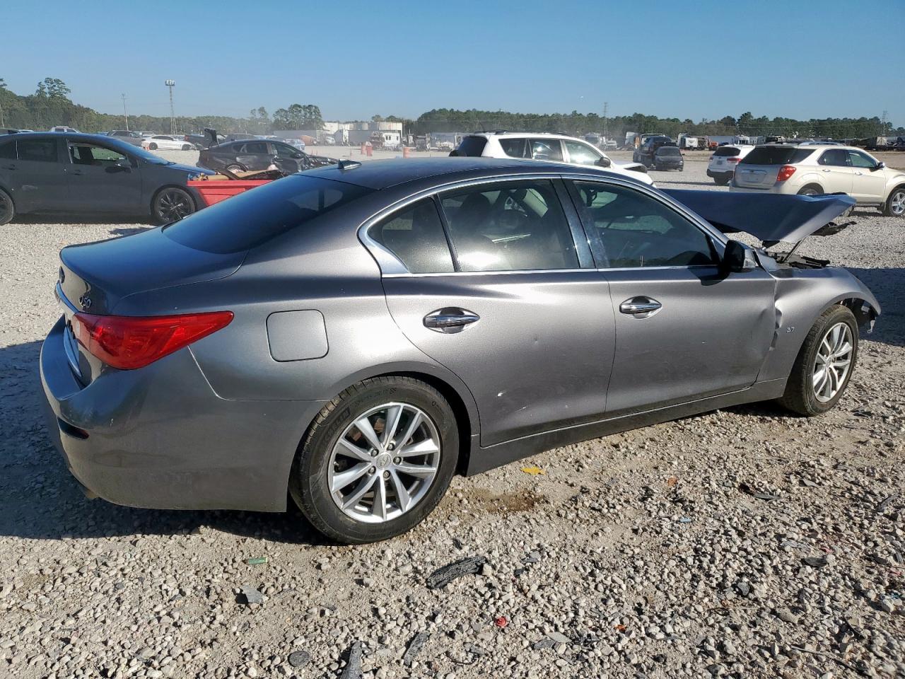INFINITI Q50 BASE