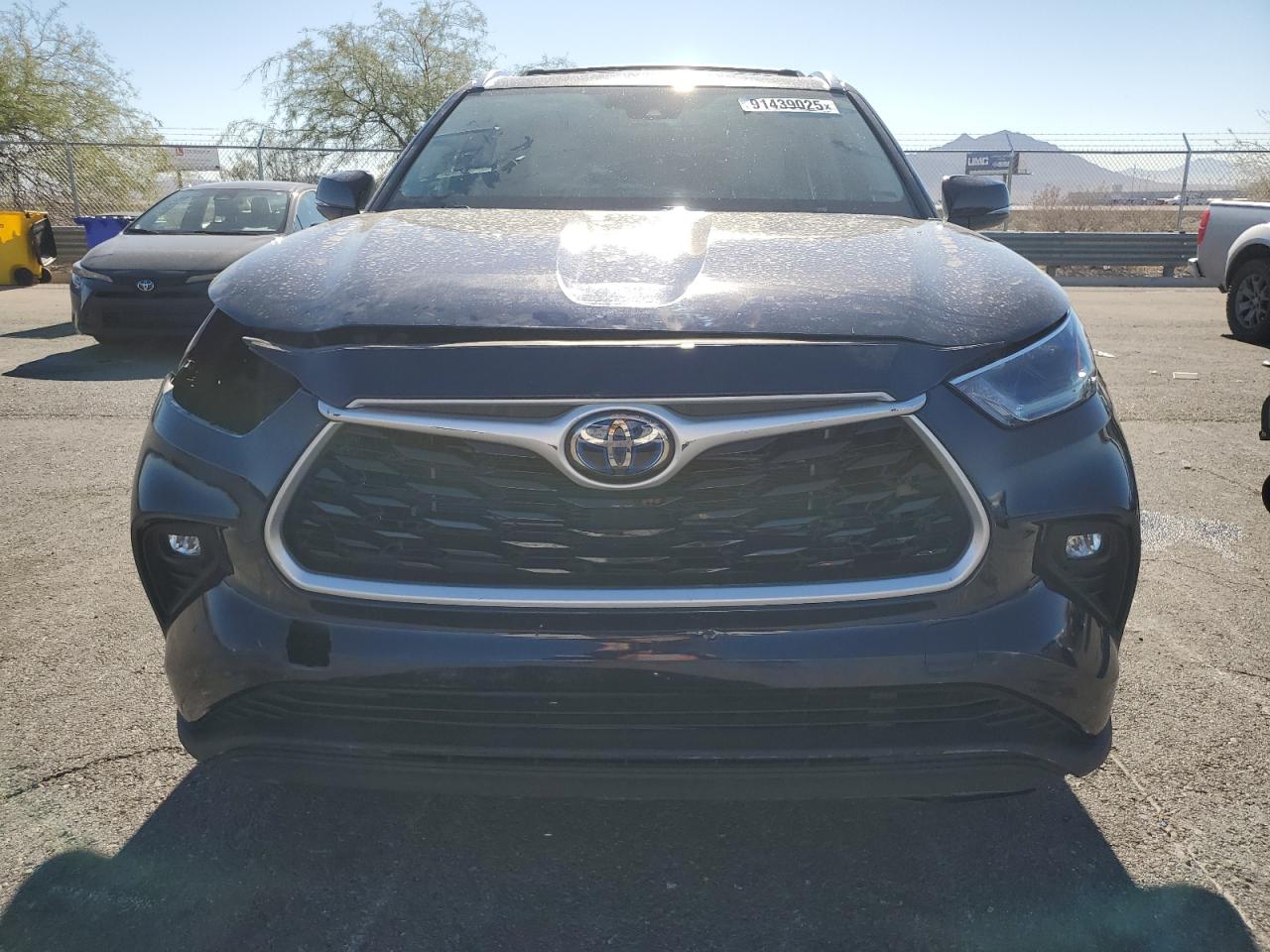 TOYOTA HIGHLANDER HYBRID XLE