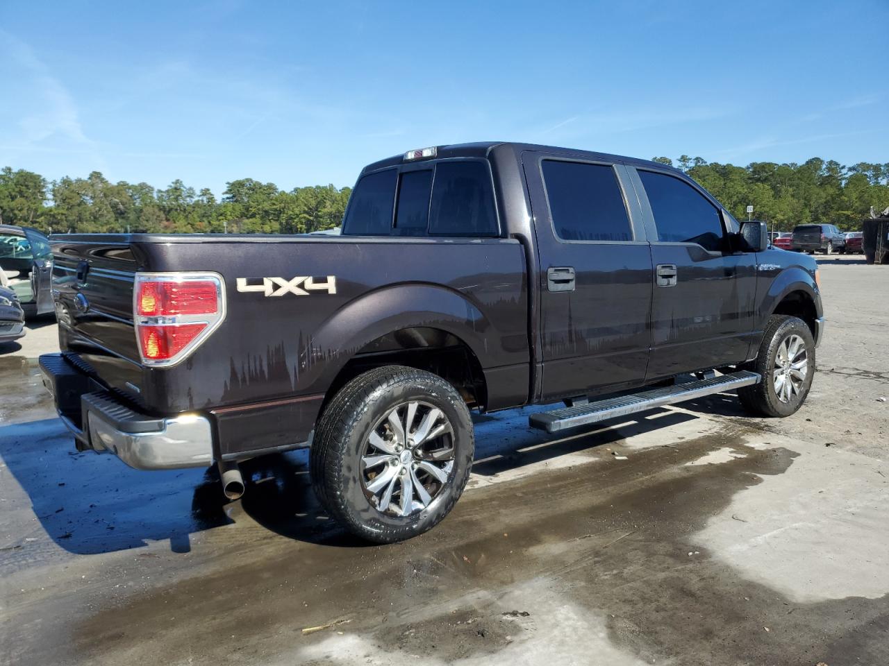 FORD F-150 SUPERCREW