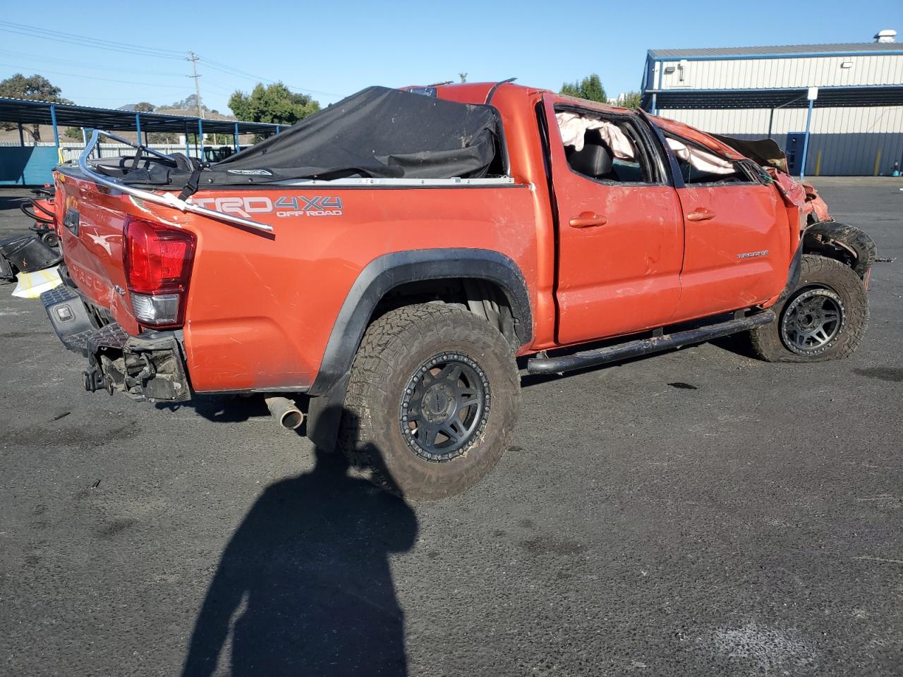 Lot #3309173743 2017 TOYOTA TACOMA DOU
