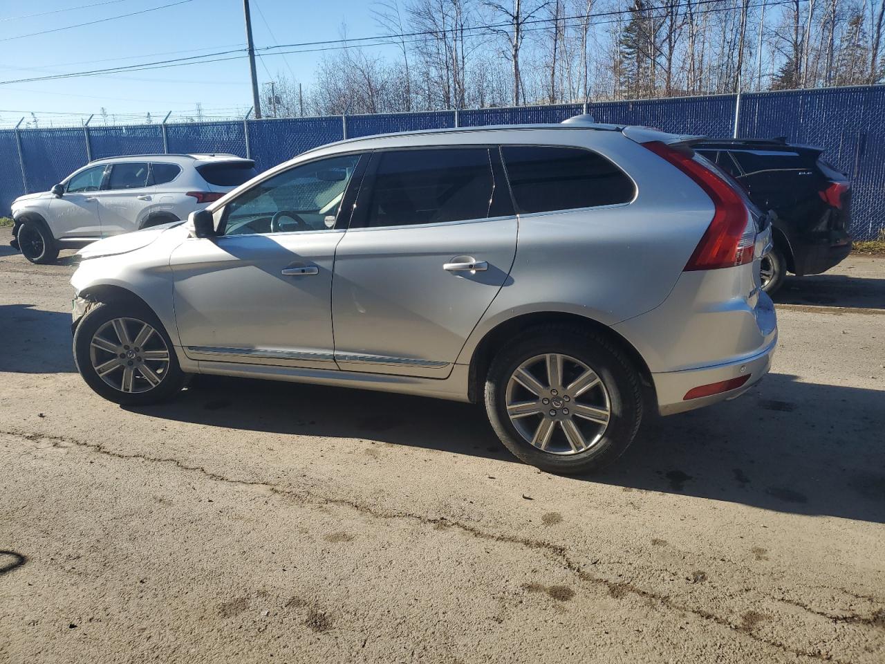 VOLVO XC60 T6 PREMIER