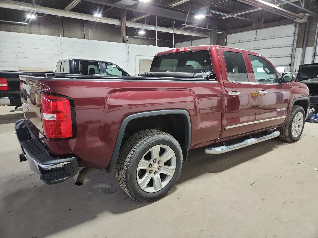 GMC SIERRA K1500 SLT