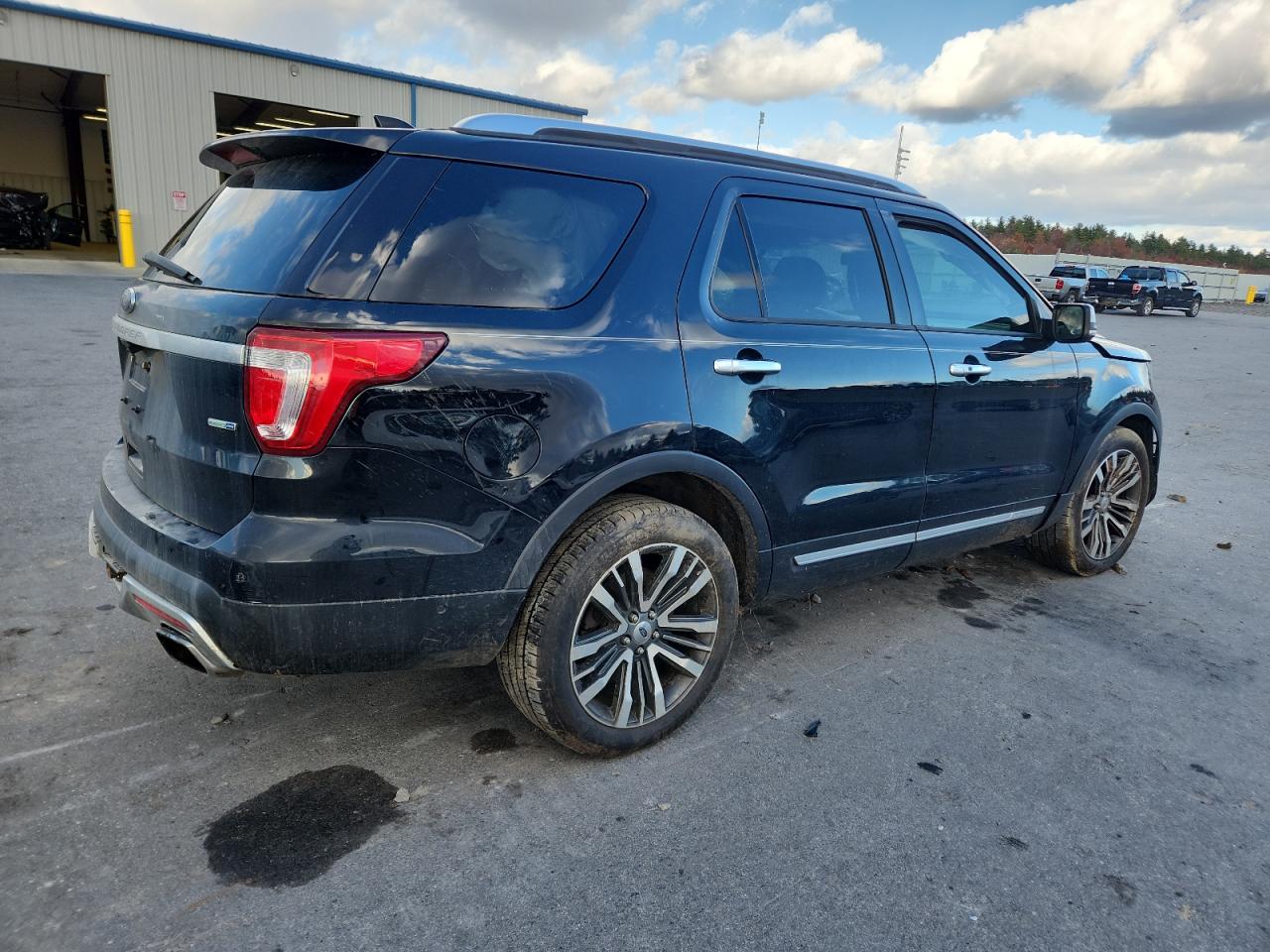 FORD EXPLORER PLATINUM