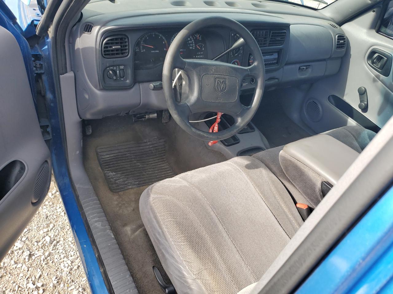 Lot #3301792361 2000 DODGE DAKOTA