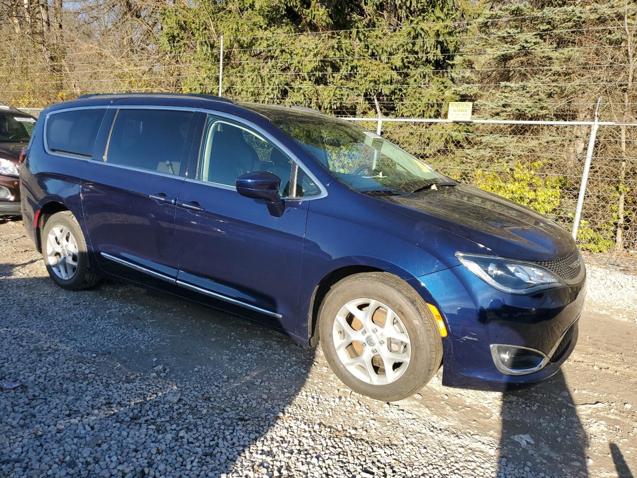 CHRYSLER PACIFICA TOURING L