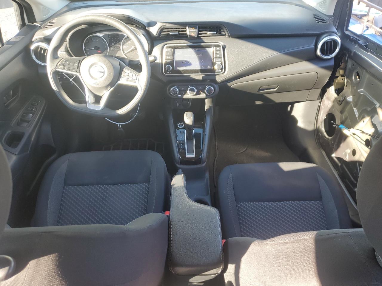 NISSAN VERSA S