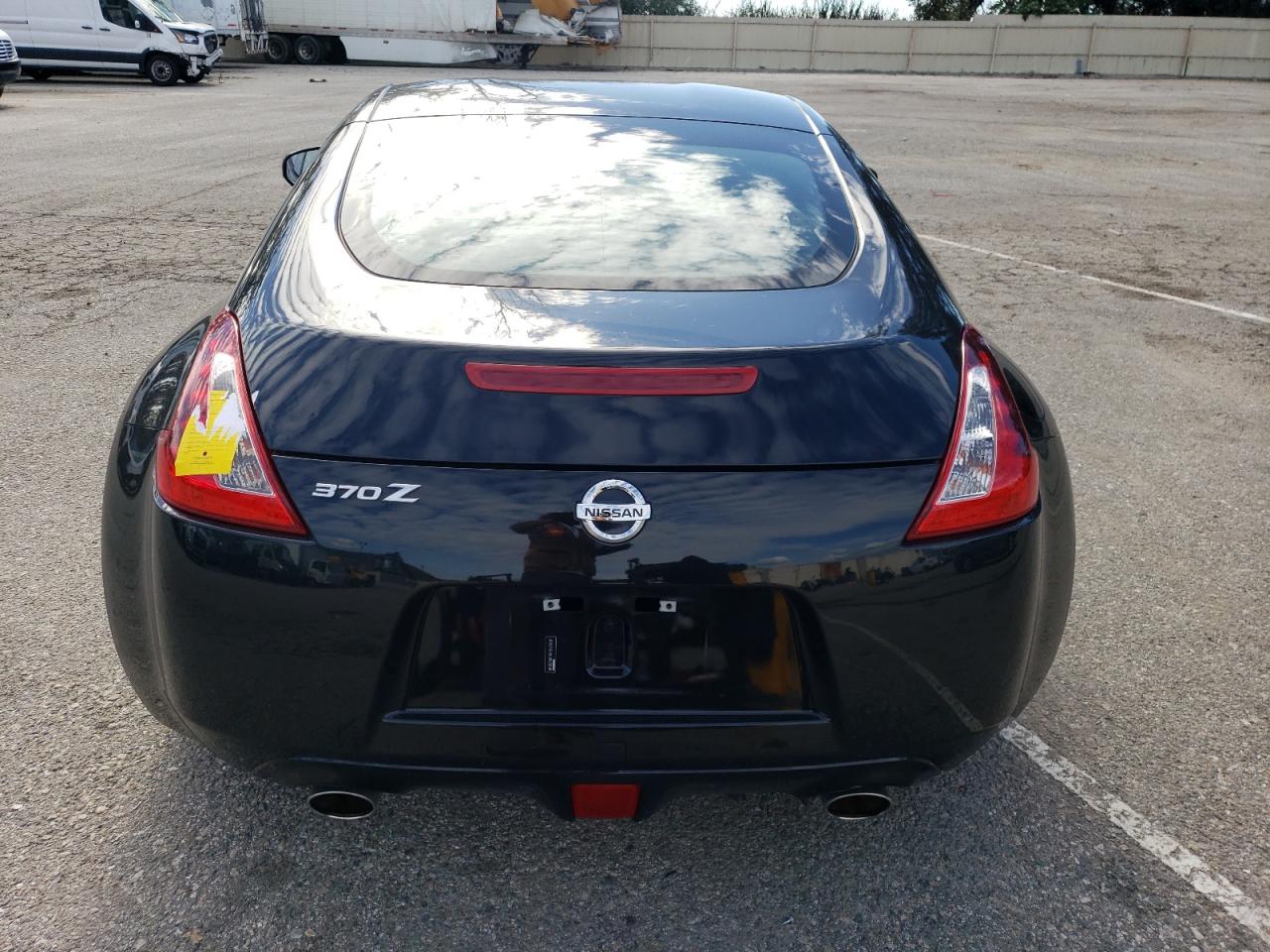 NISSAN 370Z BASE