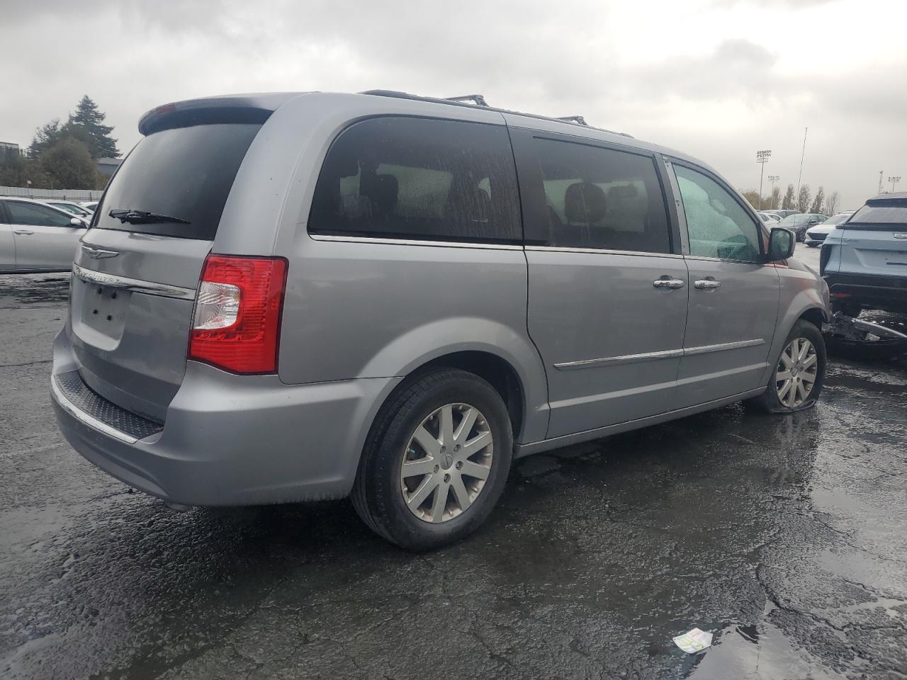 CHRYSLER TOWN & COUNTRY TOURING