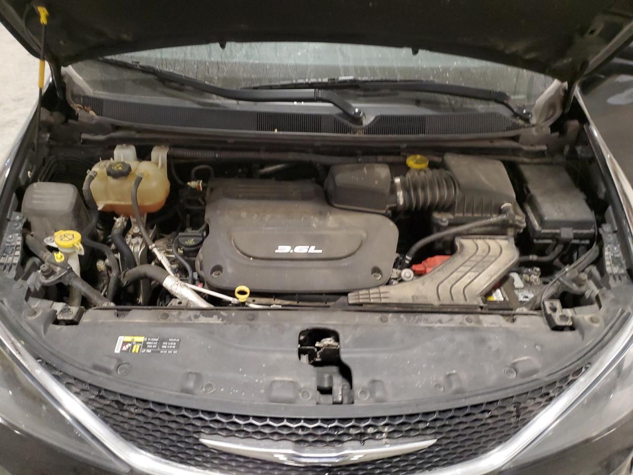 CHRYSLER PACIFICA TOURING