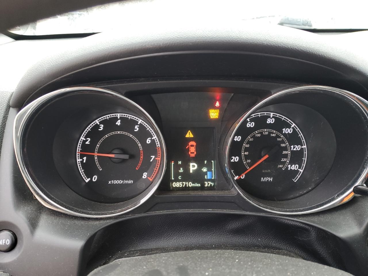 MITSUBISHI OUTLANDER ES