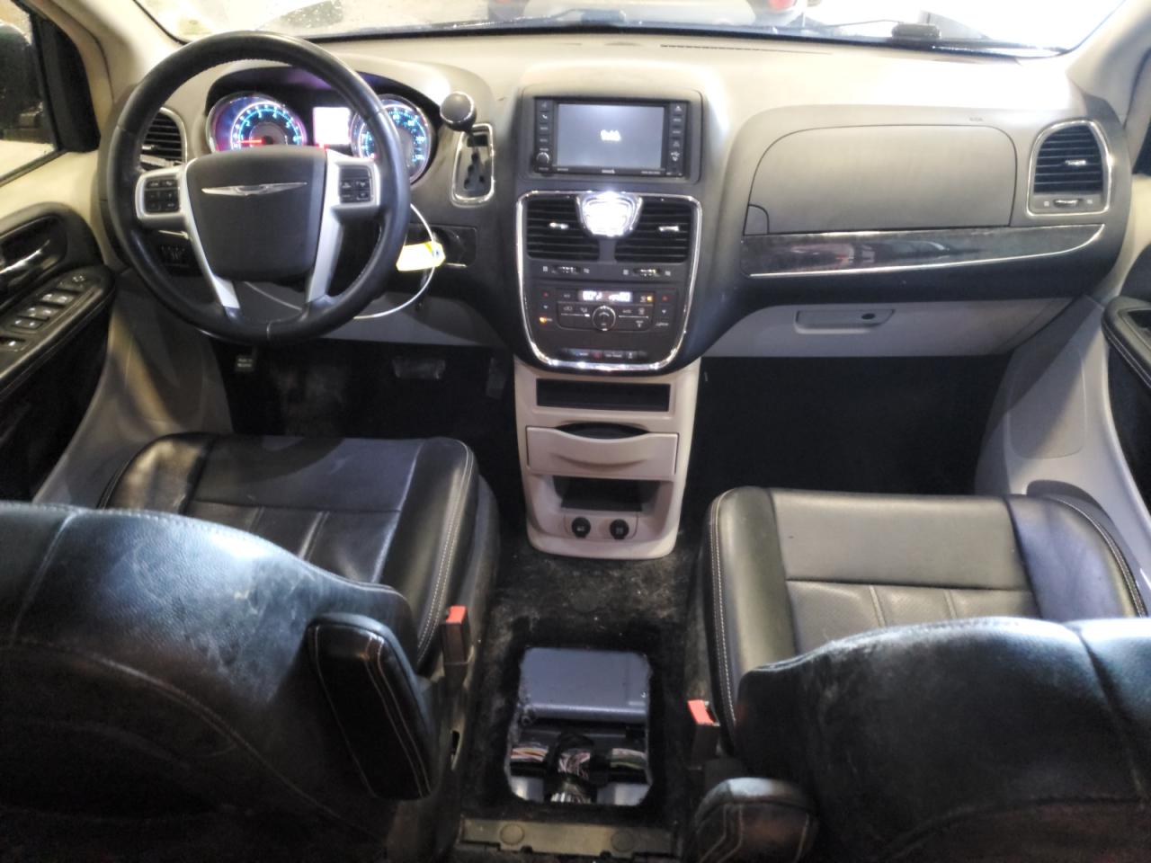 CHRYSLER TOWN & COUNTRY TOURING