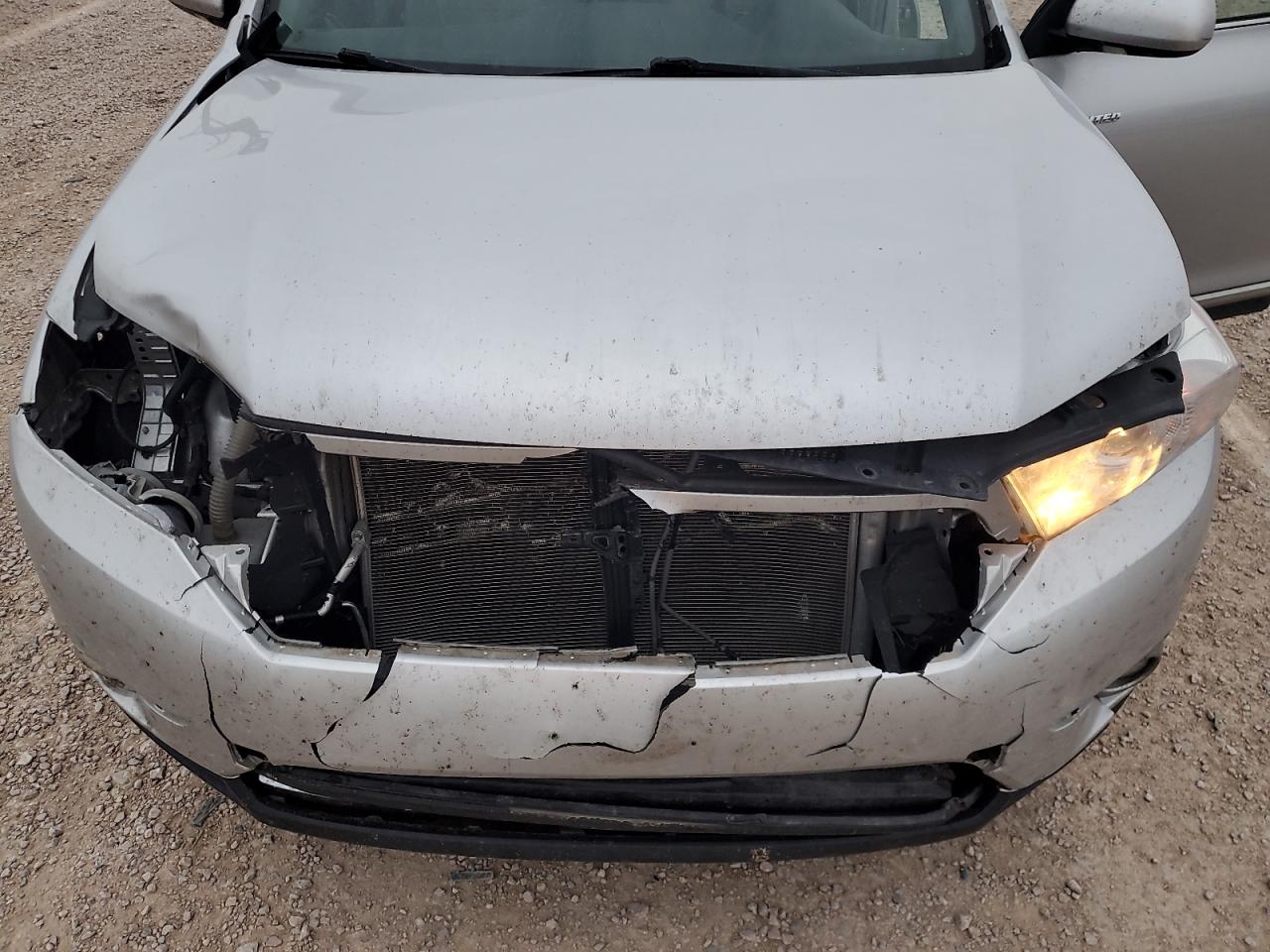 TOYOTA HIGHLANDER LIMITED