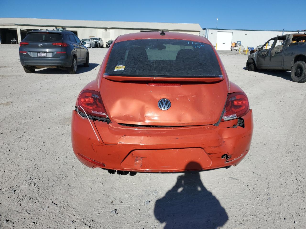 VOLKSWAGEN BEETLE SE