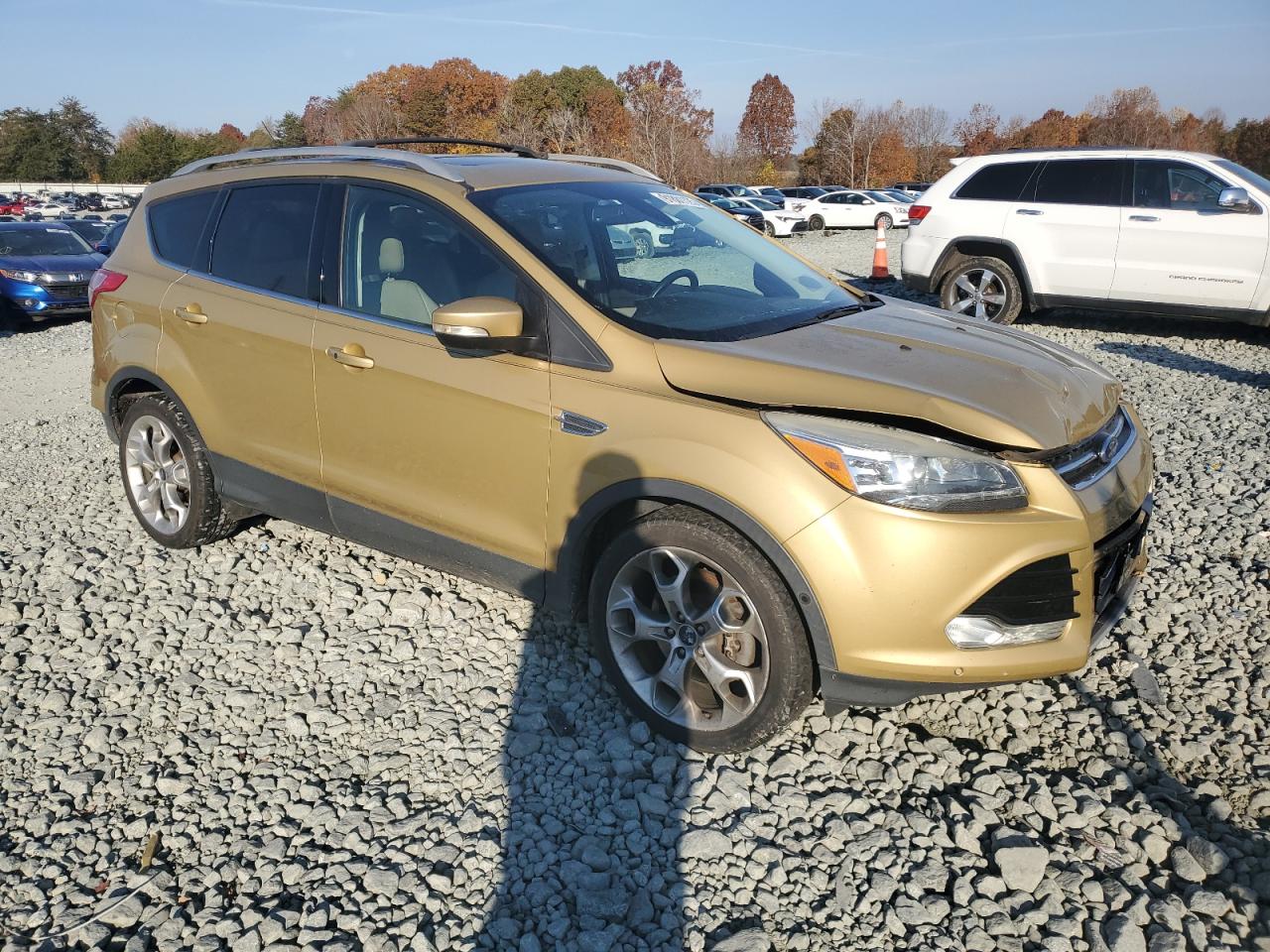 FORD ESCAPE TITANIUM