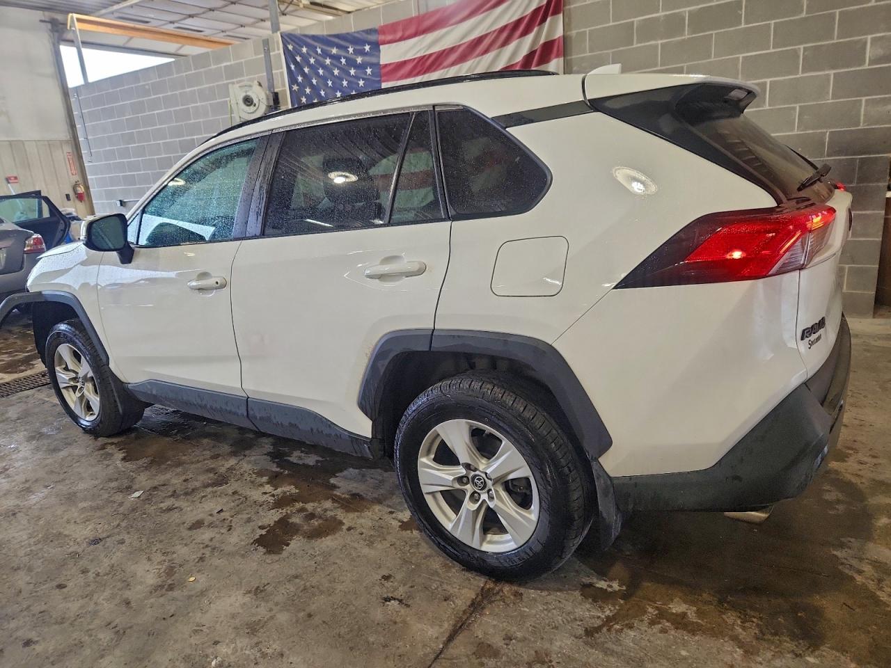 TOYOTA RAV4 XLE