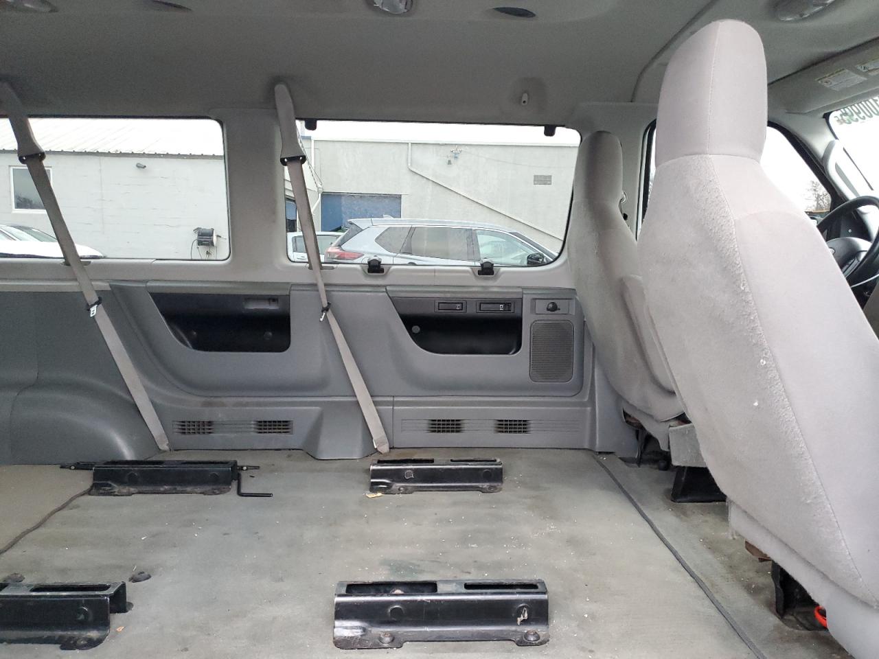 FORD ECONOLINE E350 SUPER DUTY WAGON