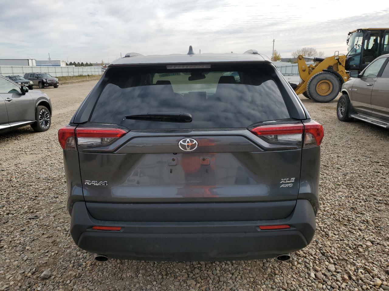 TOYOTA RAV4 XLE