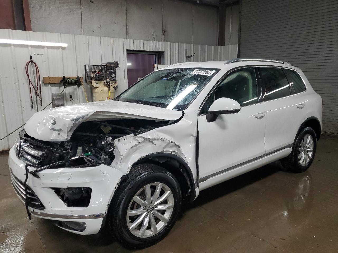 VOLKSWAGEN TOUAREG SPORT