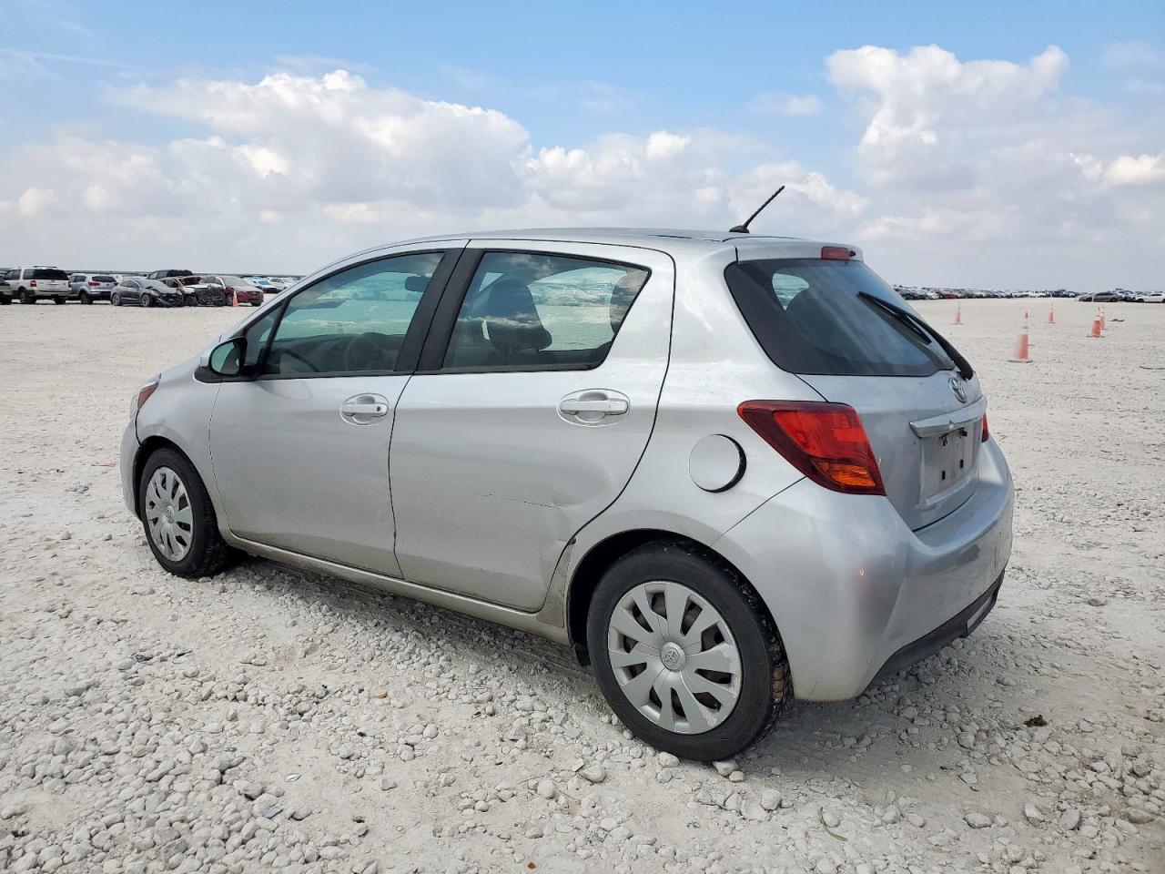 TOYOTA YARIS L