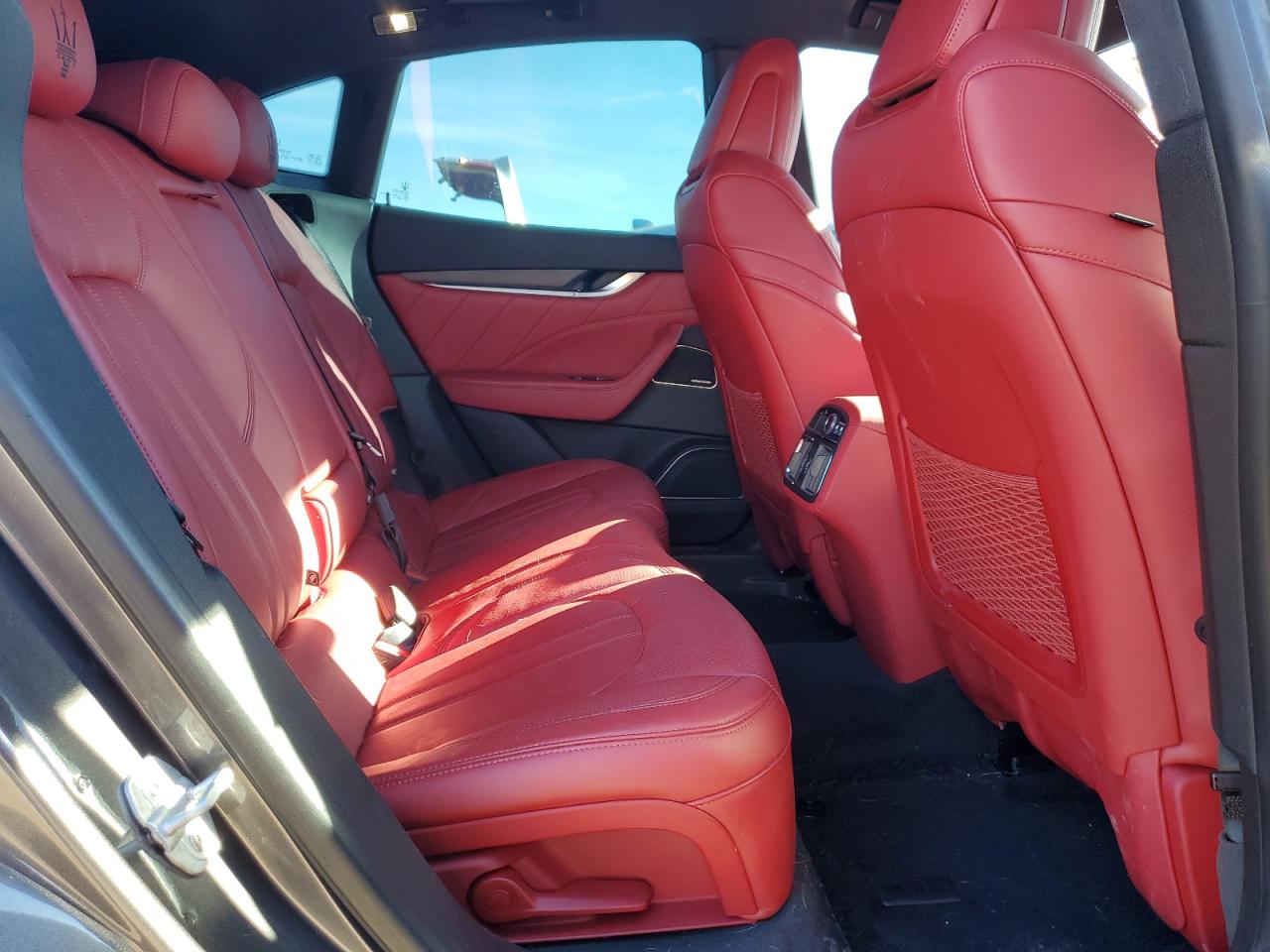 Lot #3294508501 2019 MASERATI LEVANTE S