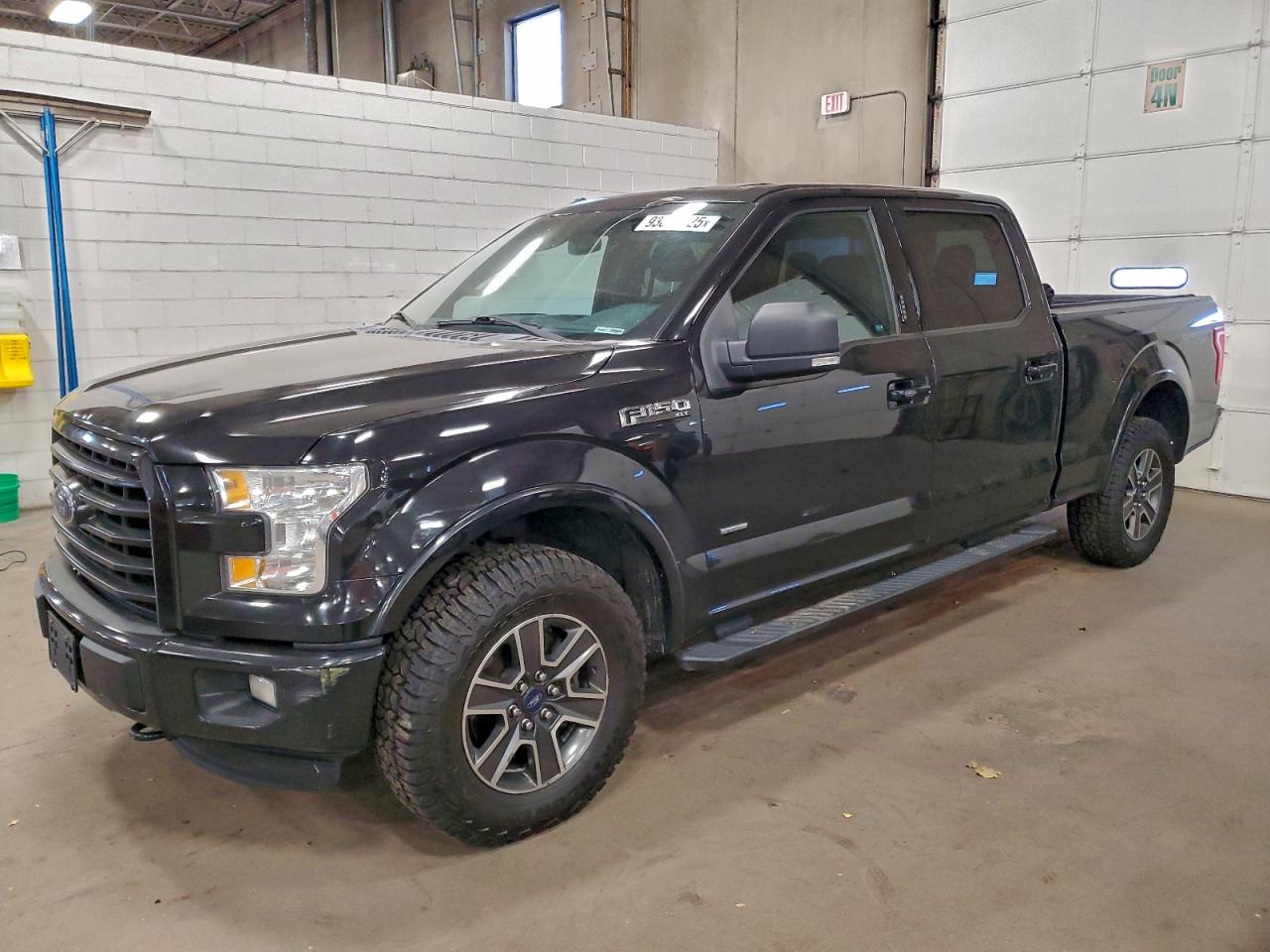 FORD F-150 SUPERCREW