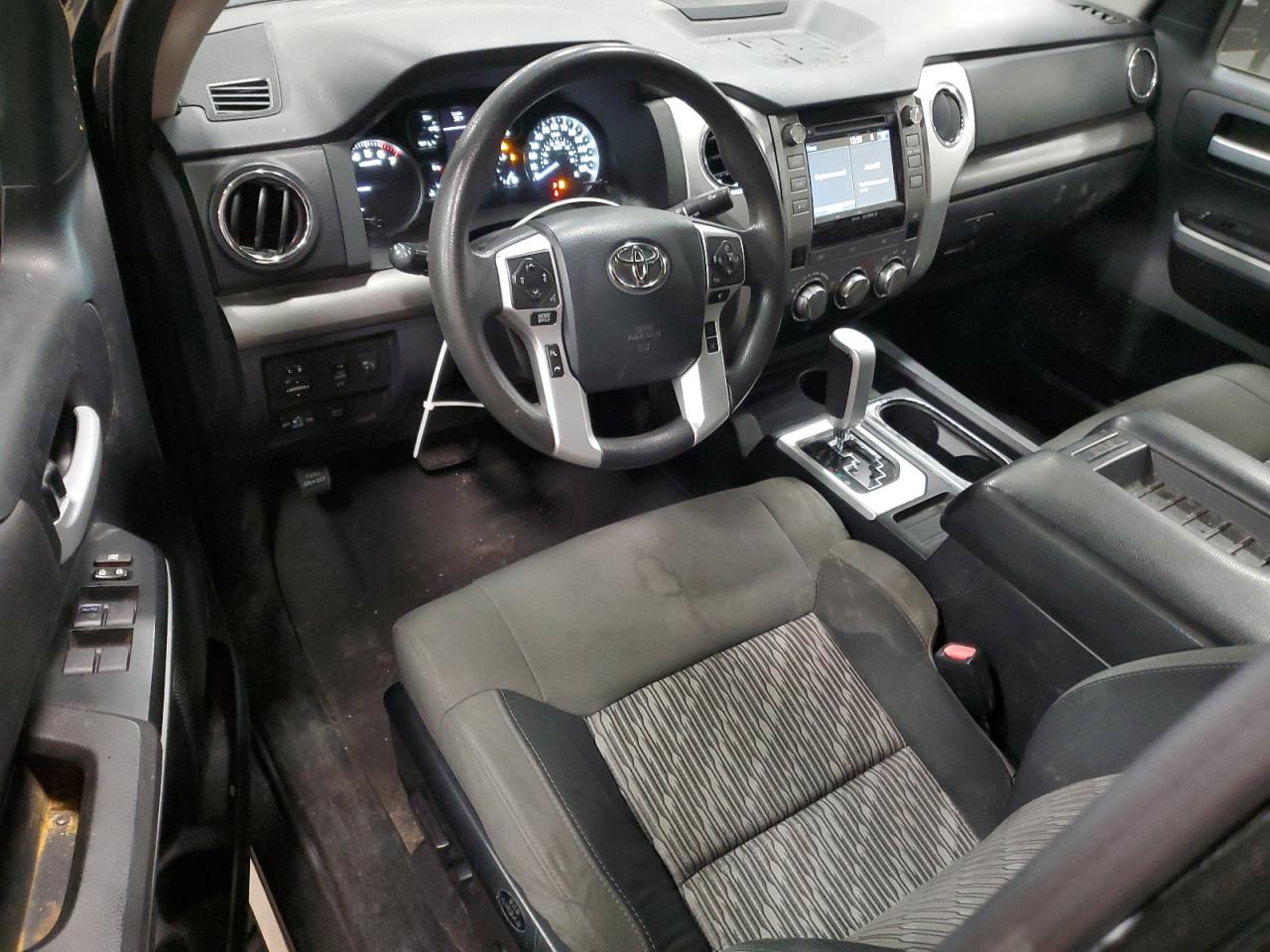 TOYOTA TUNDRA DOUBLE CAB SR